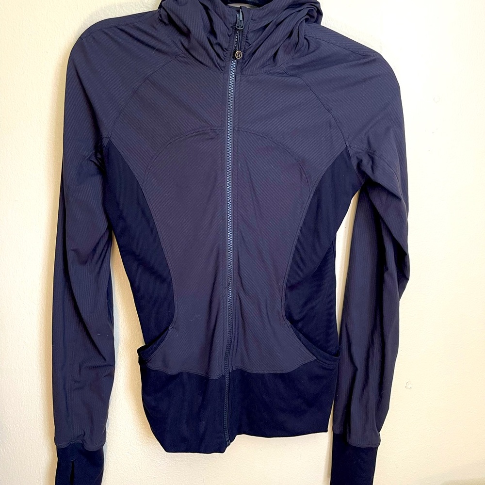 ✿ LuluLemon Reversible Jacket ✿